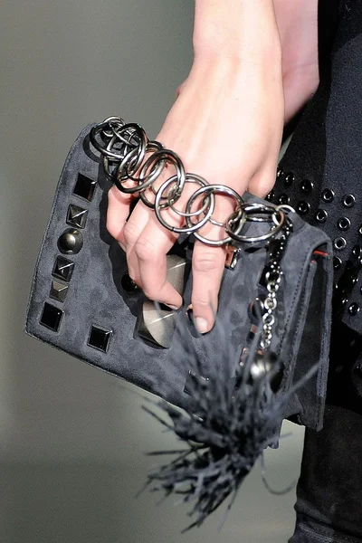 Look 9